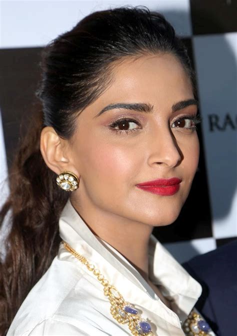 sonam kapoor xxx videos|Bollywood Actress Sonam Kapoor Porn Videos